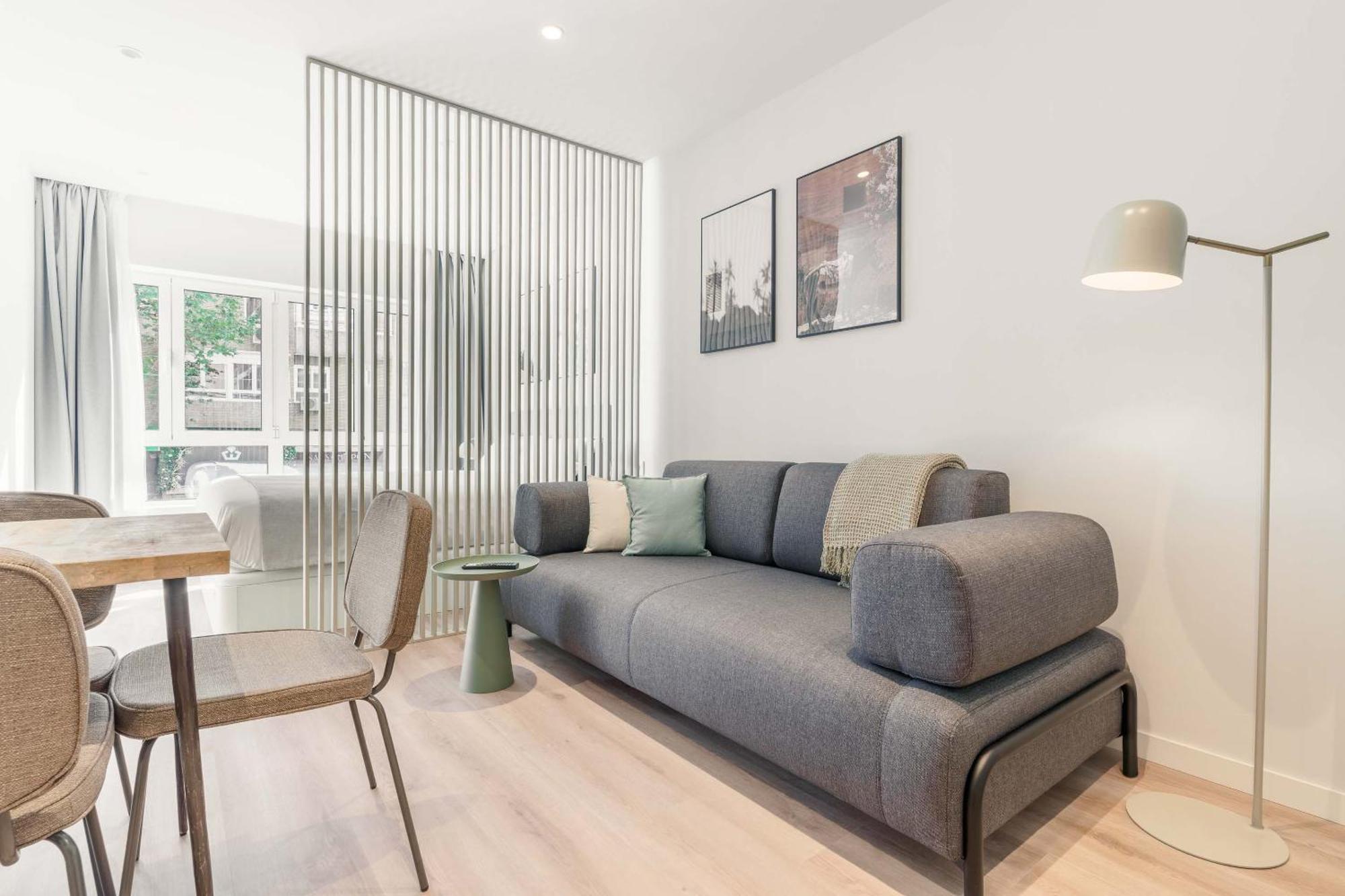Limehome Madrid Calle De Juan Hurtado De Mendoza Exteriér fotografie